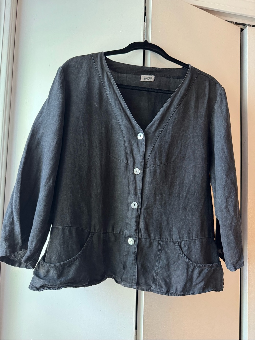 HEAVEN 100% Linen Button Down Blouse - Mother of Pearl Buttons - Medium